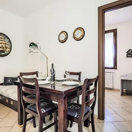 Apartment La Strada Al Mare La Spezia